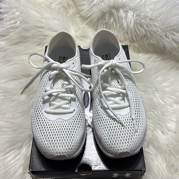 Women’s Under Armour HOVR Sonic 4 size 7.5 - Picture 2 of 5
